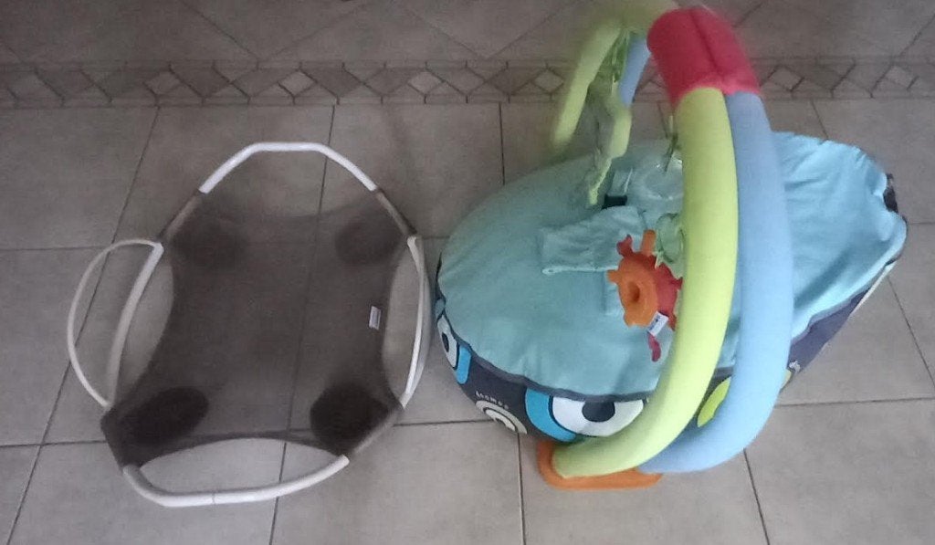 Doomoo seat babyzitje + seat swing + speelboog, Kinderen en Baby's, Verzenden, Gebruikt