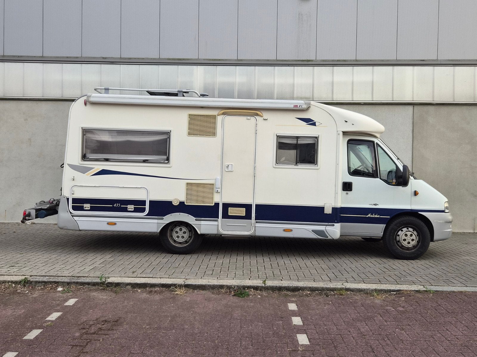 Moncayo Halcon Camper Airco , Camera , motordrager , luifel, Caravans en Kamperen, Overige merken, Standaard zit, Ringverwarming