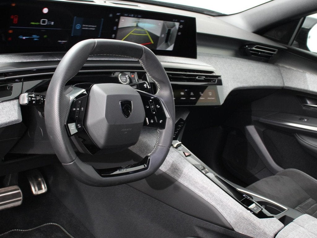Peugeot e-3008 210 GT-Line 73 kWh Automaat Climate control A, Auto's, Peugeot, Gebruikt, Zwart, 1523 kg, Automatische klimaatregeling