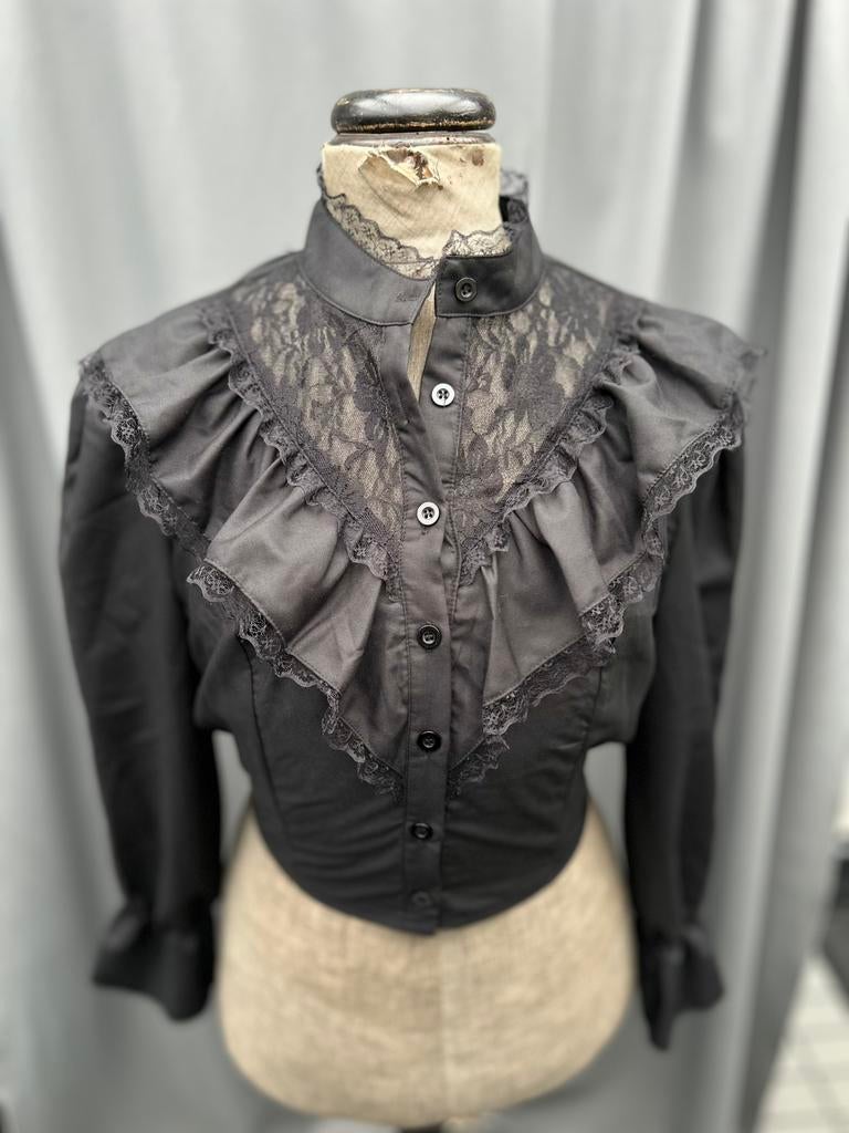 “Victoriaanse look” zwarte blouse met kant, Kleding | Dames, Zwart, Ophalen of Verzenden, Zo goed als nieuw, X