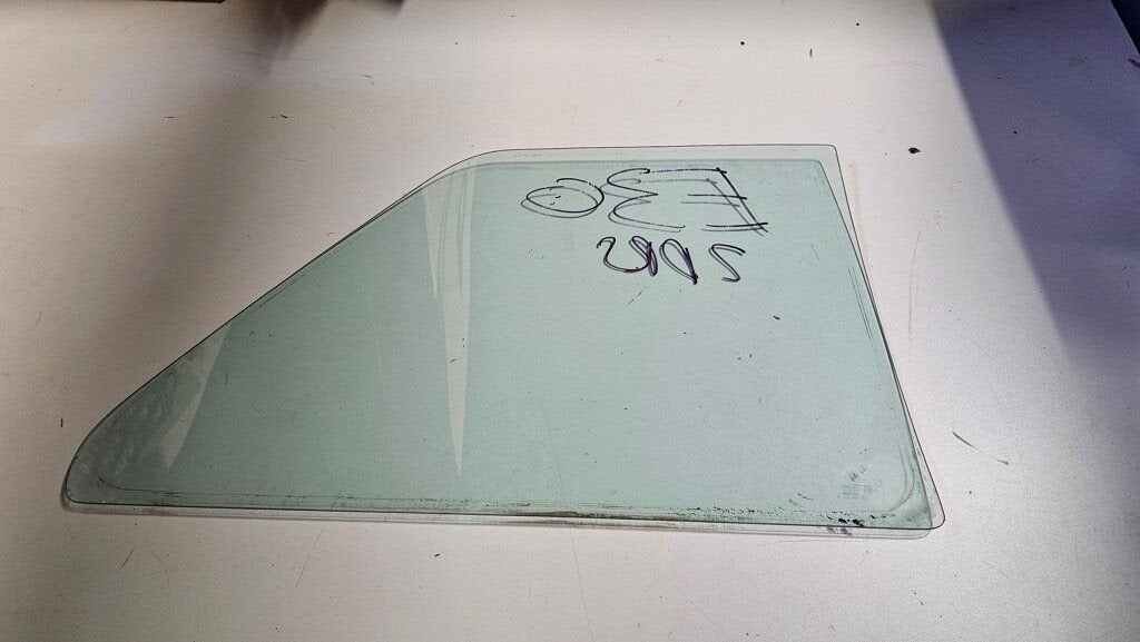 Zijruit raam groen links achter BMW E30 2 deurs 51361888455, Auto-onderdelen, Gebruikt, -, Deur, -