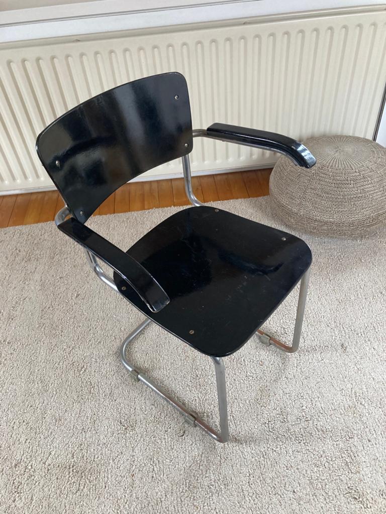 Gispen stoel met armleuning zwart hout, Huis en Inrichting, Stoelen, Ophalen, Gebruikt, Zwart, Gispen