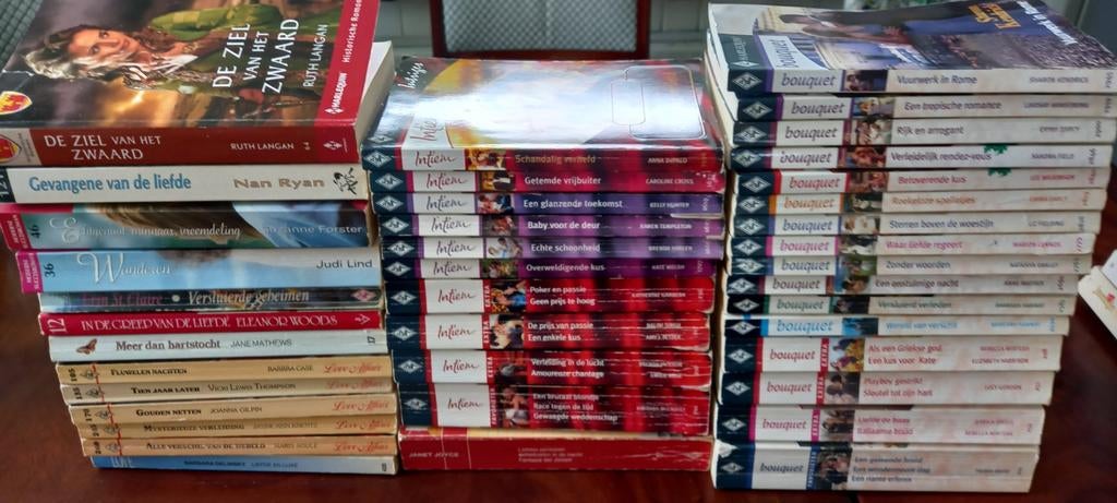 58  HARLEQUIN ROMANS, Boeken, Romans, Ophalen of Verzenden, Gelezen