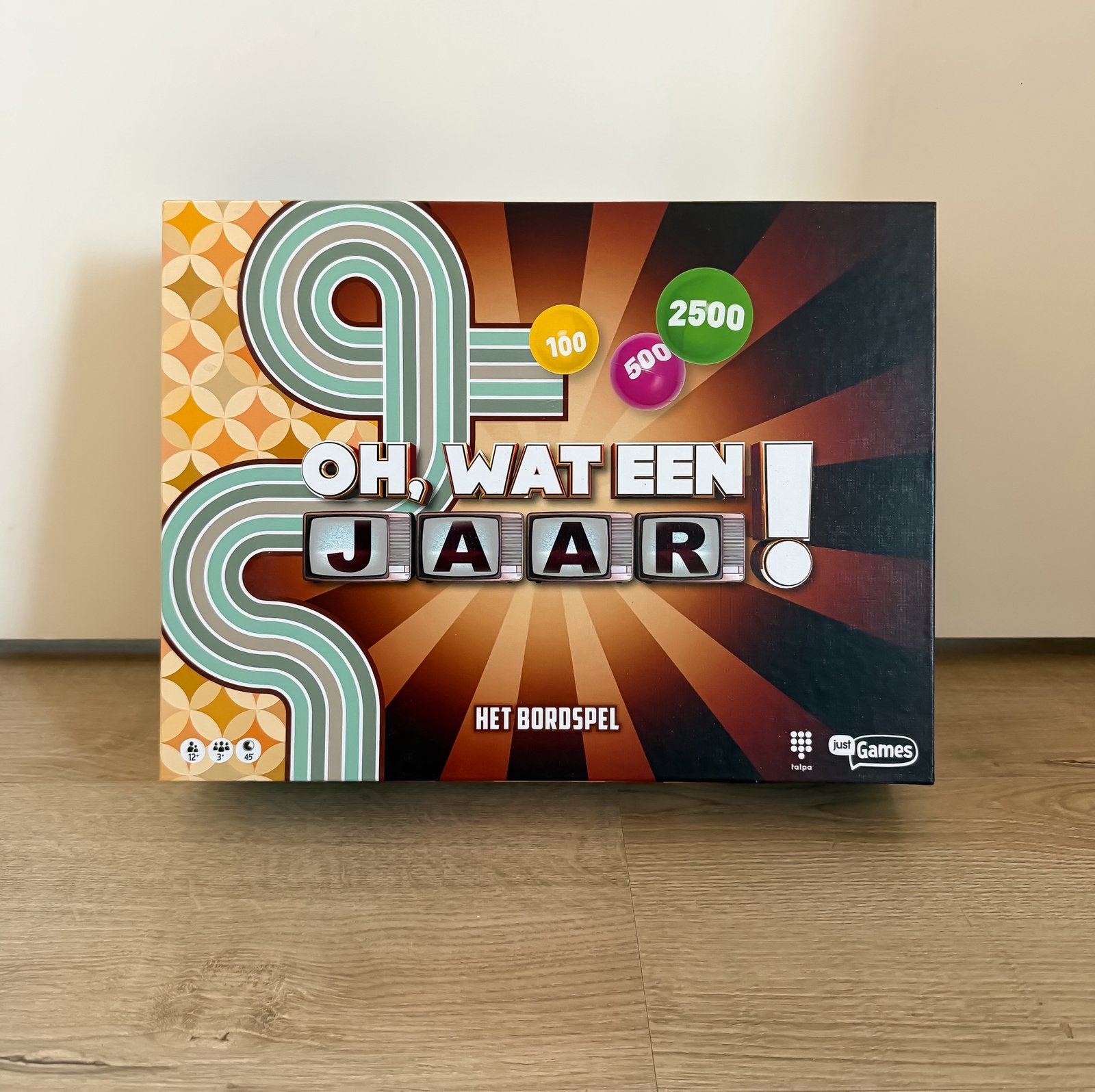 OH, WAT EEN JAAR BORDSPEL Just Games Quizspel, Hobby en Vrije tijd, Gezelschapsspellen | Bordspellen, Ophalen, Zo goed als nieuw