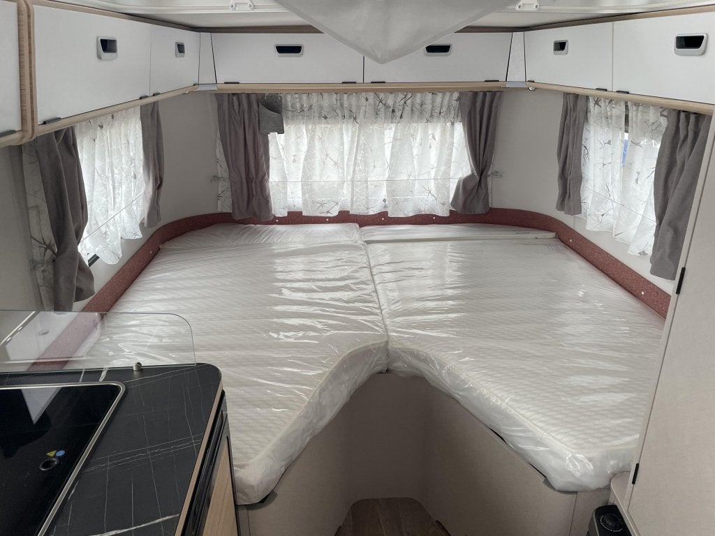 Eriba Touring 542 Tango Red Editie, Caravans en Kamperen, Caravans, Overige typen, Standaardzit, Bedrijf, Tot en met 3