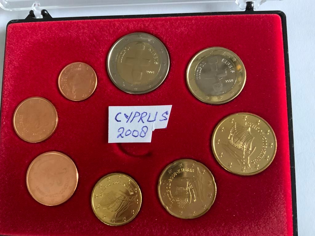 DIVERSE SETJES CYPRUS UNC, Ophalen of Verzenden, Cyprus, Overige waardes