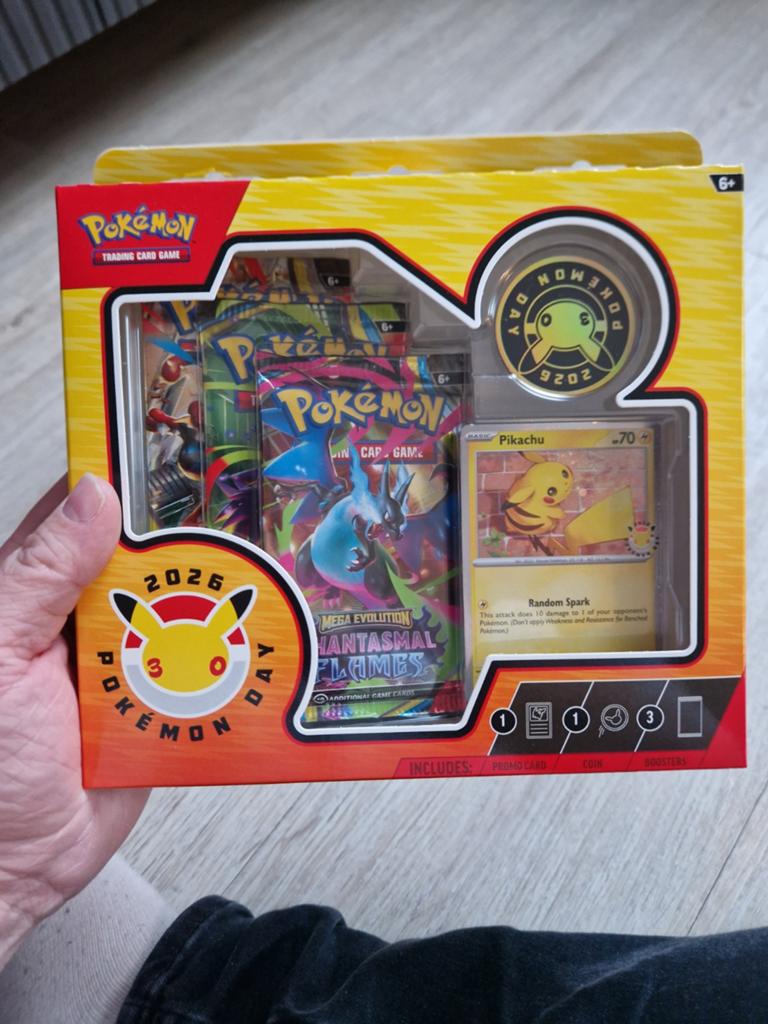 Pokemon - Pokemon Day 2026, Ophalen of Verzenden, Nieuw, Foil