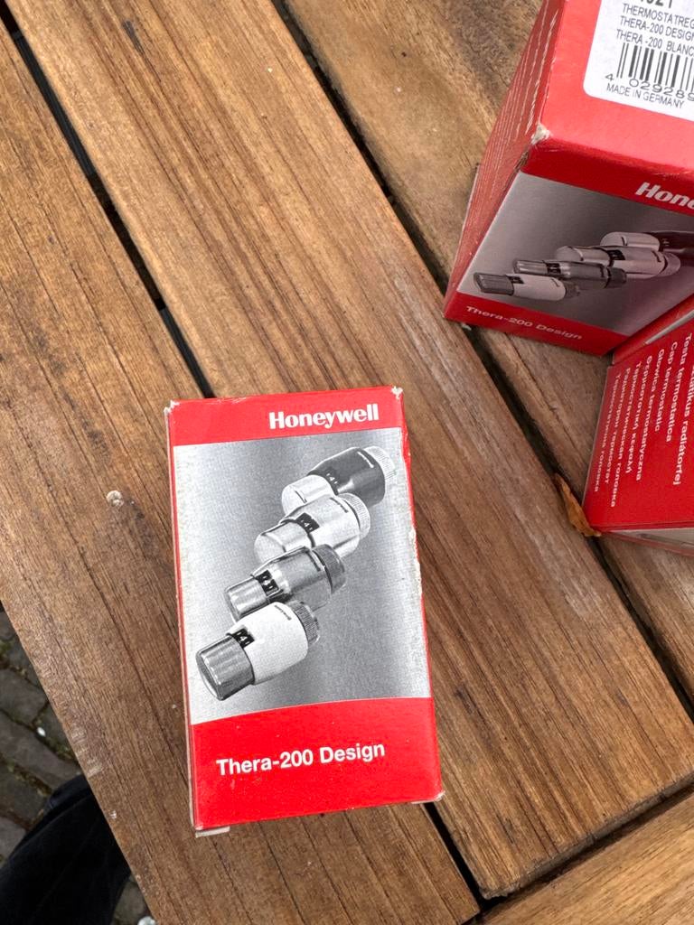 Nieuwe Honeywell Thera 200 design thermostaatknoppen, Doe-het-zelf en Verbouw, Ophalen, Nieuw
