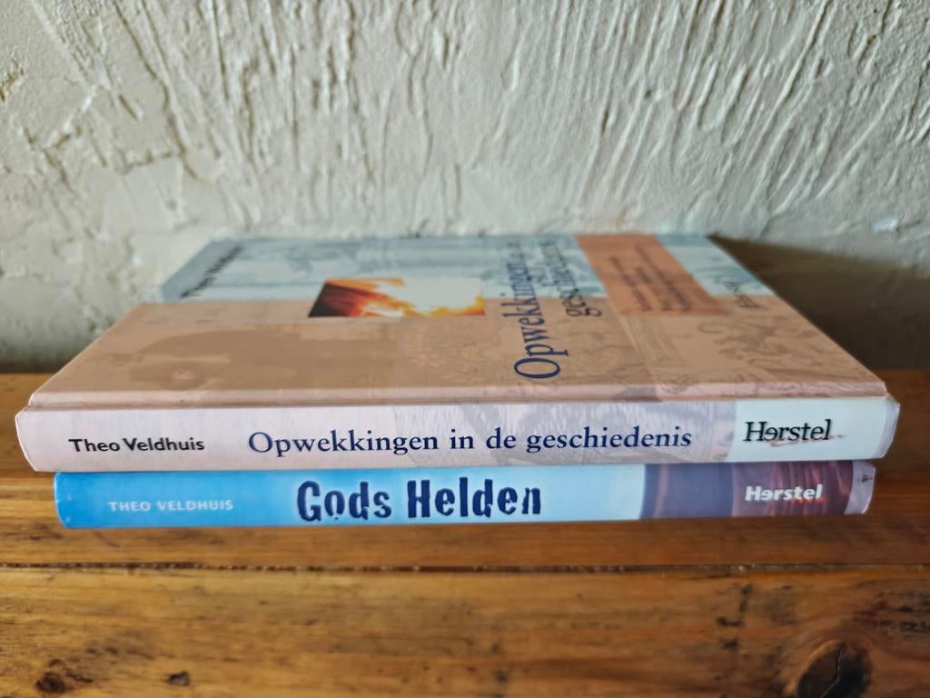 2 Boeken van Theo Veldhuis., Ophalen of Verzenden, Zo goed als nieuw