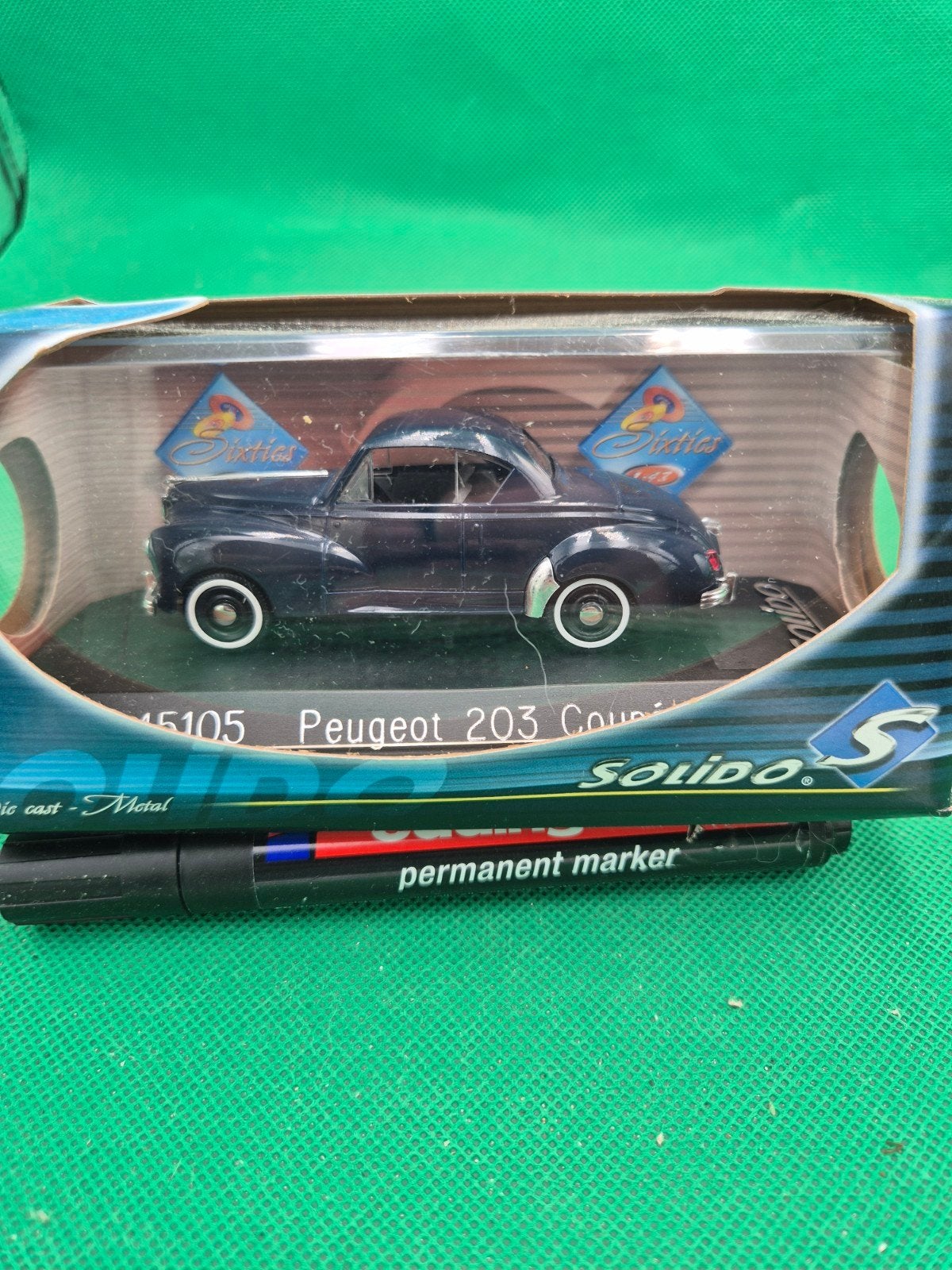 264 Peugeot 203 coupe 1/43 Solido, Hobby en Vrije tijd, Modelauto's | 1:43, Ophalen of Verzenden, Zo goed als nieuw, Auto, Solido