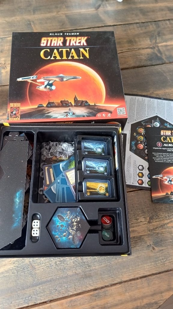 bordspel Kolonisten v Catan Star Trek van 999 games, Hobby en Vrije tijd, Een of twee spelers, Ophalen of Verzenden, Nieuw, 999 games