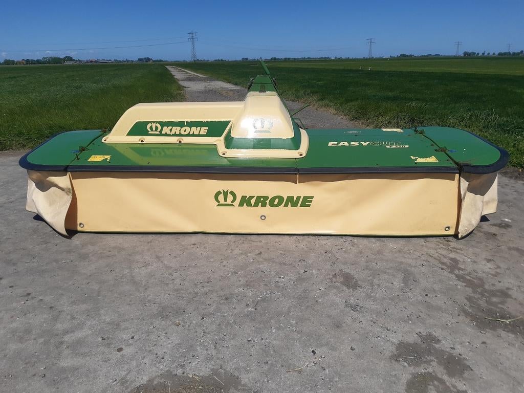Krone frontmaaier  F 3.20, Zakelijke goederen, Ophalen, Weidebouw