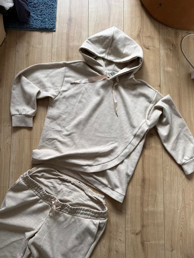 Positie zwangerschap Jogging huispak, Ophalen of Verzenden, Gedragen, Maat 38/40 (M), Beige