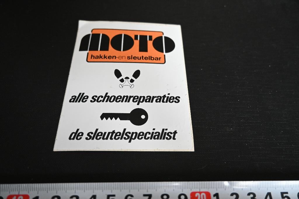 stickers MOTO hakken- en sleutelbar, Ophalen, Zo goed als nieuw