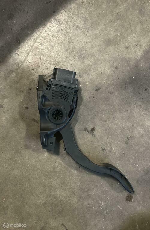 Gaspedaal Volvo V70 III ('07-'17) 6G92-9F836-AD, Gebruikt, Ophalen of Verzenden, Volvo, Volvo