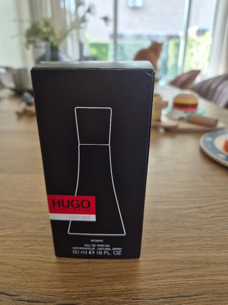 Hugo boss deep red 50 ML woman, Ophalen of Verzenden, Zo goed als nieuw