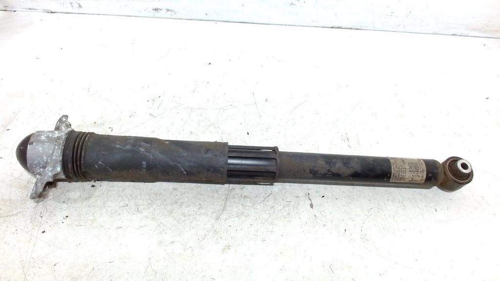 Schokbreker rechts achter Volkswagen Golf, Onderdelen@venauto.nl, Van der Ven Autorecycling B.V., Gebruikt, Ettenseweg 76, 4706 PB Roosendaal, The Netherlands