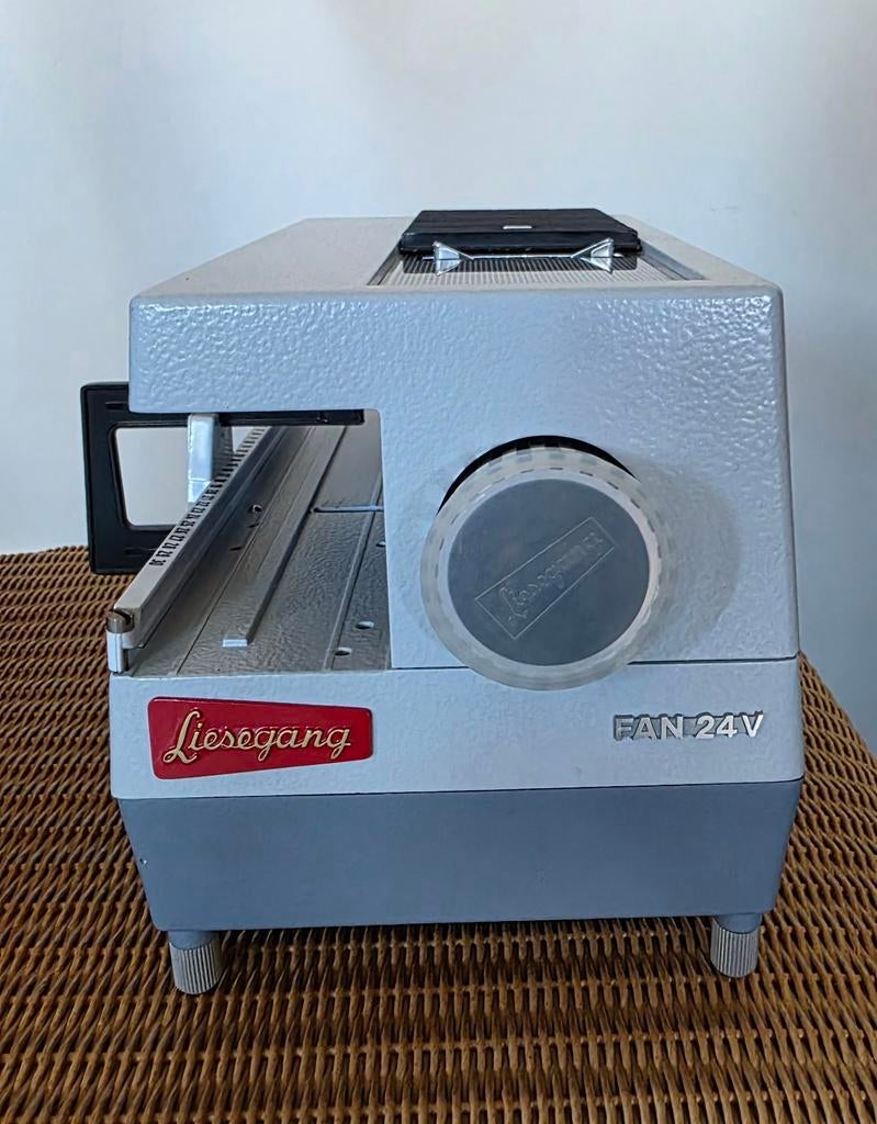 Dia projector Liesegang FAN 24V Diaprojector - Vintage, Ophalen, Gebruikt