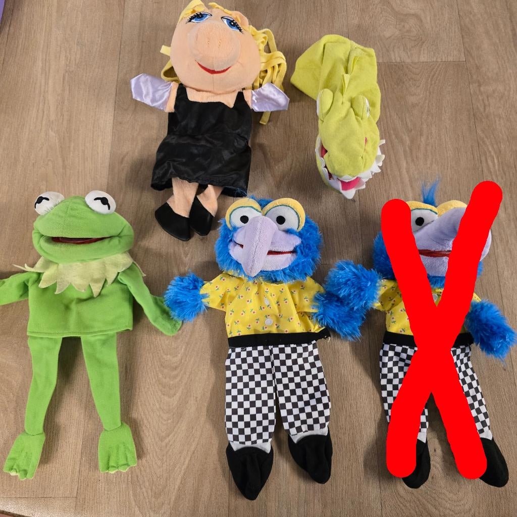 4 hand poppen, Ophalen of Verzenden, Gebruikt, Overige typen