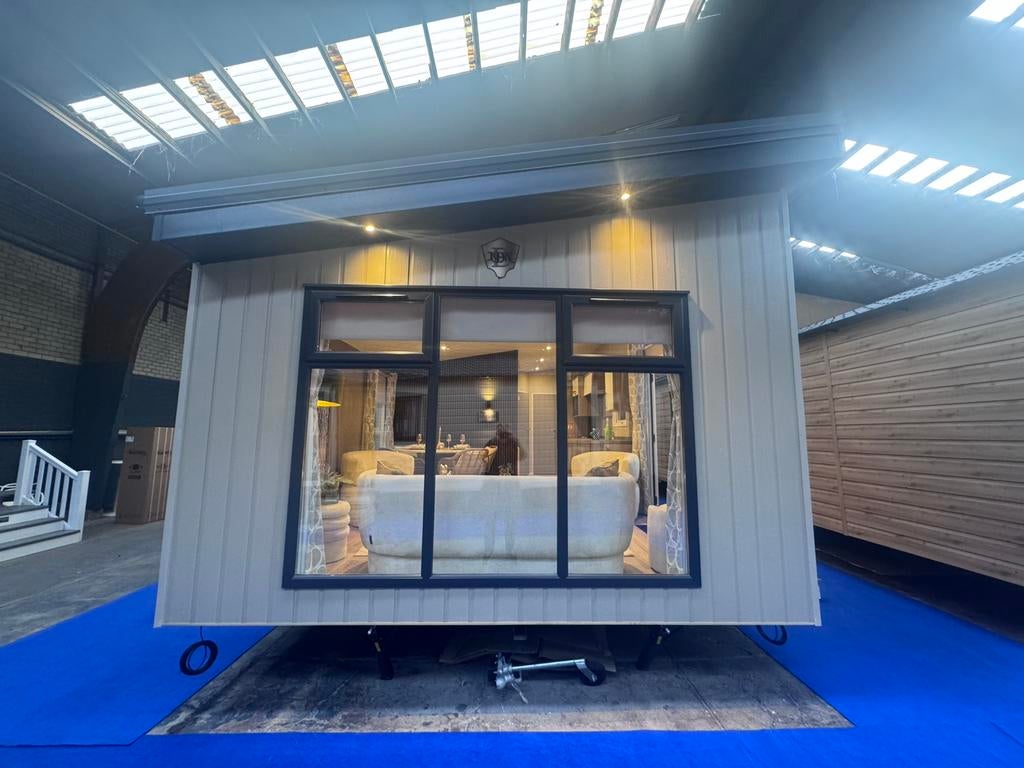 Nieuw Chalet Lessenaar NORDLIFE 10m-4m Goedkoopste van Ned!, Caravans en Kamperen, Stacaravans, Tot en met 4
