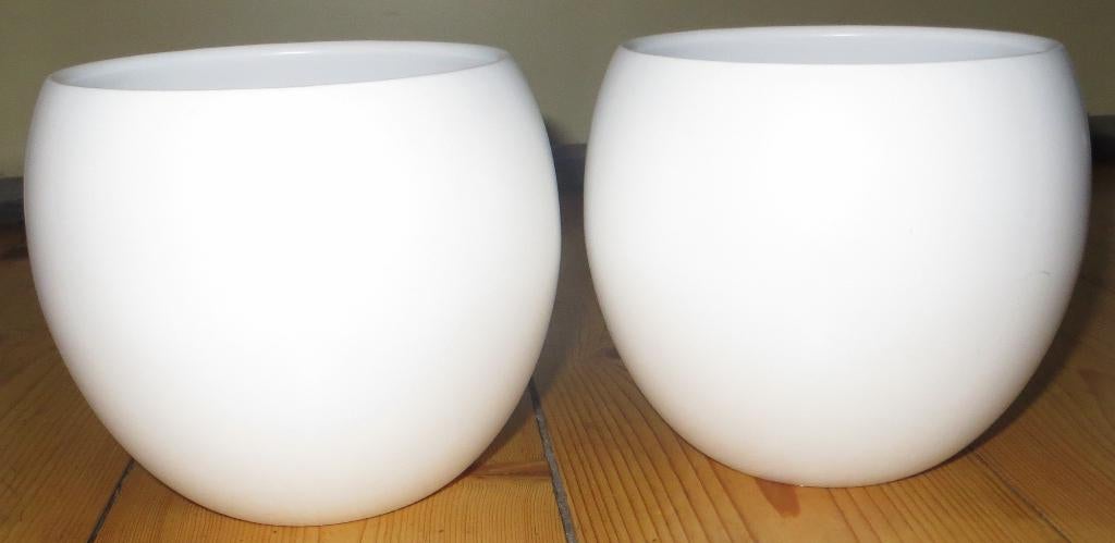 2 Nieuwe bolvormige bloempotten voor binnen. Cadeau?, Tuin en Terras, Bloempotten, Rond, Ophalen of Verzenden, Aardewerk, Binnen