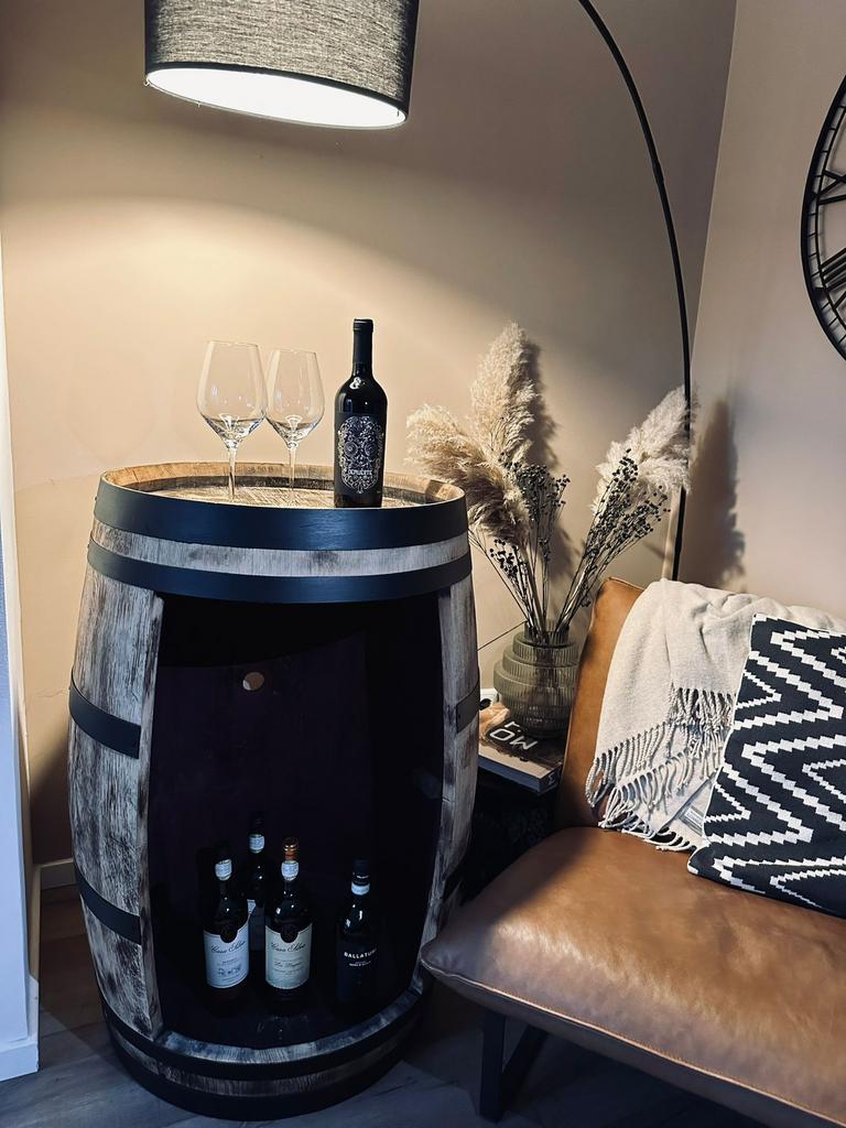 Barrel bar | wijnvat | drankkast, Huis en Inrichting, Barren, Zo goed als nieuw, Ophalen