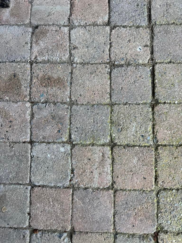 Gratis grijze/rode terrastegels, Tuin en Terras, Tegels en Klinkers, Gebruikt, Ophalen of Verzenden, 10 m² of meer, Beton
