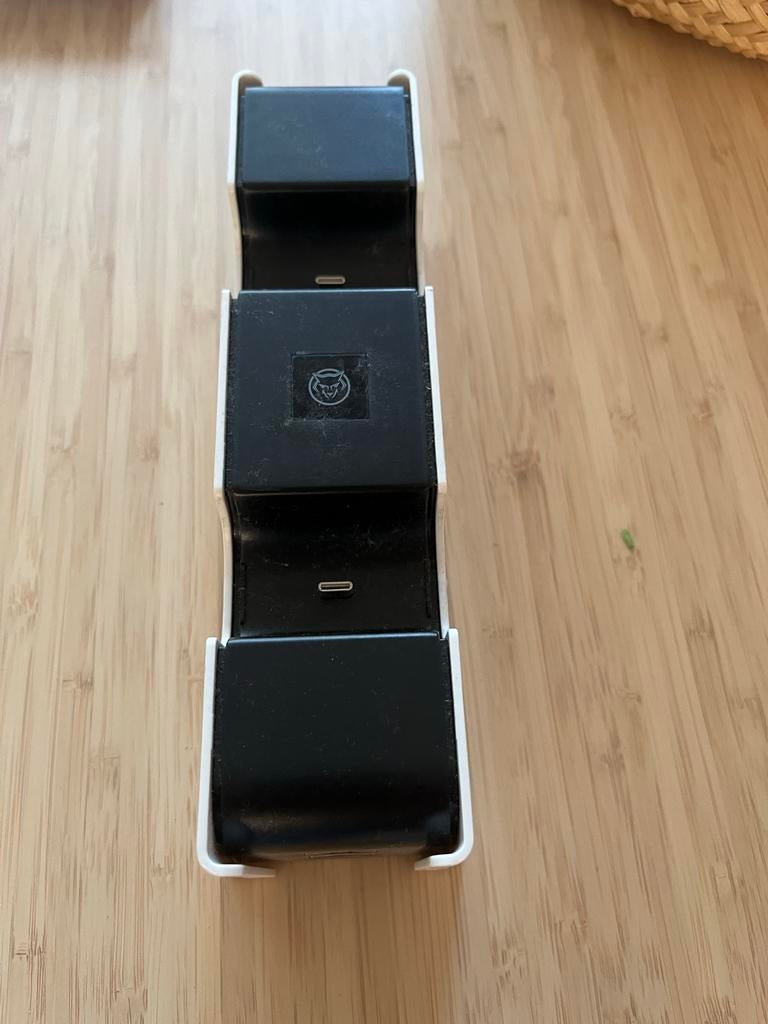 PS5 Controller Laadstation - Perfect voor DualSense, Verzenden, Zo goed als nieuw, Voeding, Oplader of Kabel, PlayStation 5