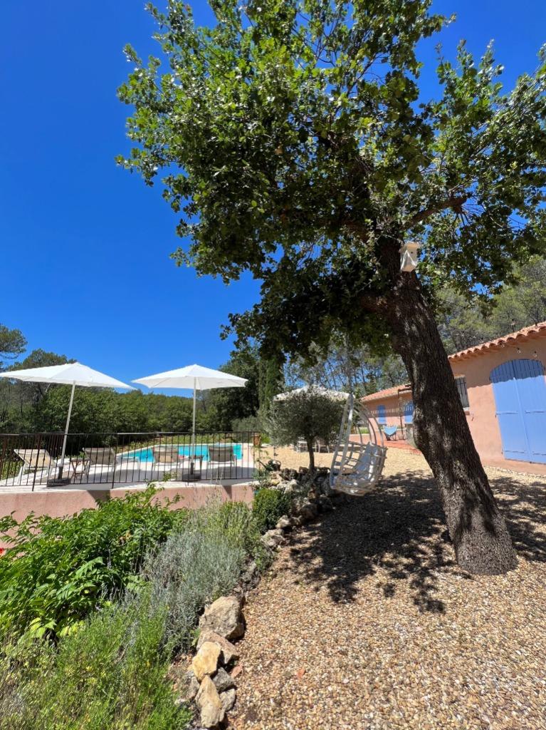 Vakantie Villa Lorgues (Zuid-Frankrijk Provence), Vakantie, Vakantiehuizen | Frankrijk, 8 personen, 4 of meer slaapkamers, In bos