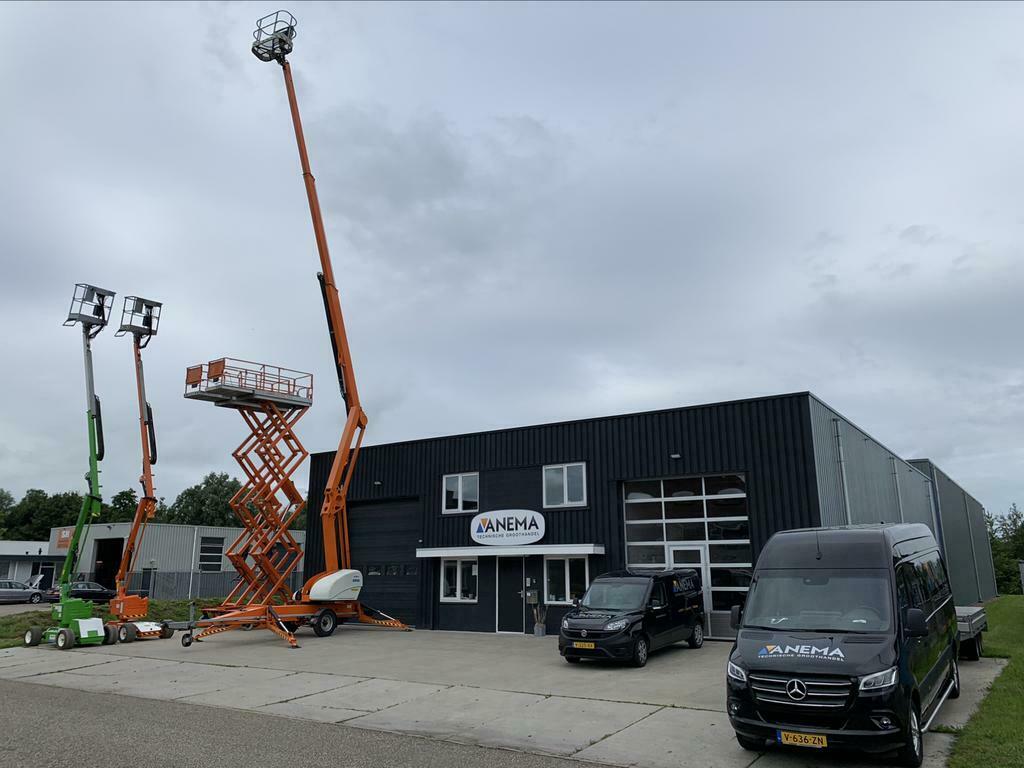 Hoogwerker verhuur Stiens Leeuwarden Friesland, Ophalen