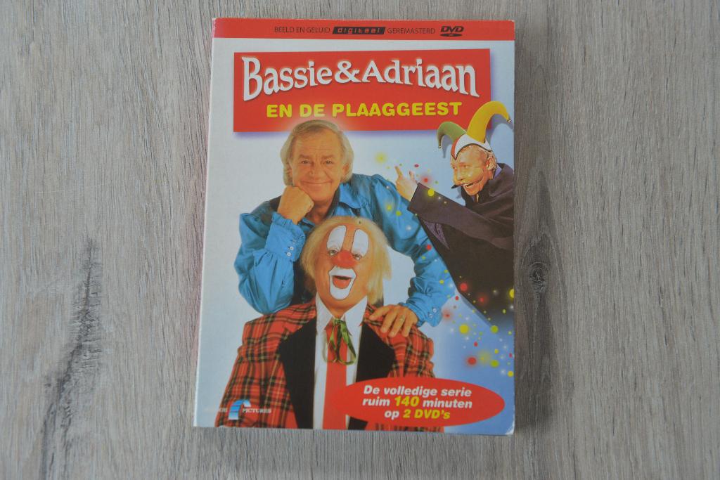 BASSIE & ADRIAAN en de PLAAGGEEST 2DVDbox -- De Volledige, Alle leeftijden, Verzenden, Zo goed als nieuw, Boxset