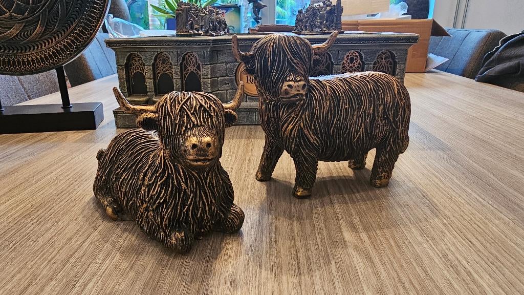 Leuke Set Van 2 Schotse Hooglanders! Bronskleurig! NIEUW!, Verzamelen, Beelden en Beeldjes, Ophalen of Verzenden, Nieuw, Overige typen