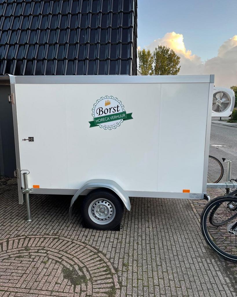 Koelwagen(s) te huur, Ophalen, Zo goed als nieuw