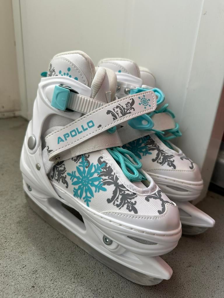 Apollo Ice Skates for Kids – EU 31–34 – Excellent Condition, Sport en Fitness, Schaatsen, Ophalen of Verzenden