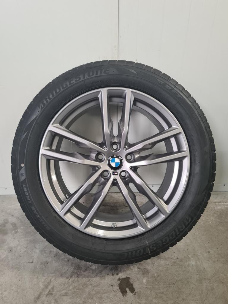 19' BMW X3 G01 X4 G02 Styling 698M met winterbanden, 19 inch, 245 mm, Banden en Velgen, Personenwagen
