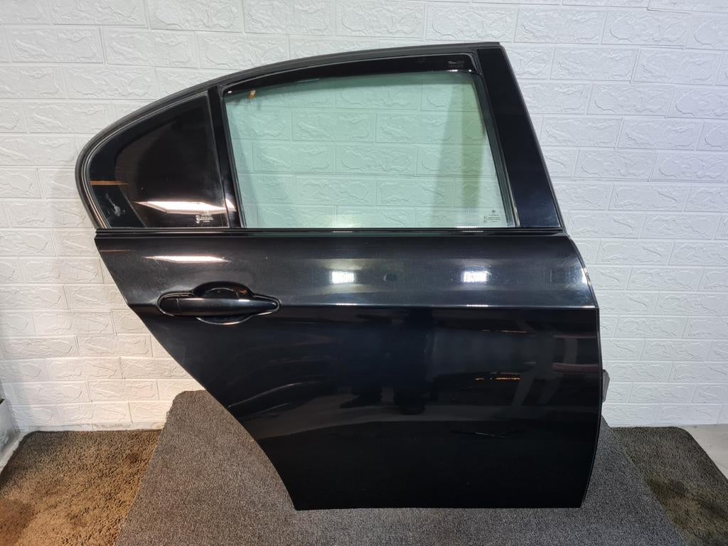 BMW E90 Sedan Deur Rechts Achter Portier Zwart Compleet, Ophalen, Gebruikt, Deur, Achter