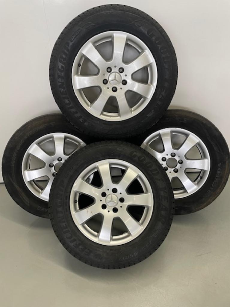 Set 28: Velgen + Banden Mercedes-Benz  R-klasse, Ophalen, Gebruikt, Banden en Velgen, 17 inch