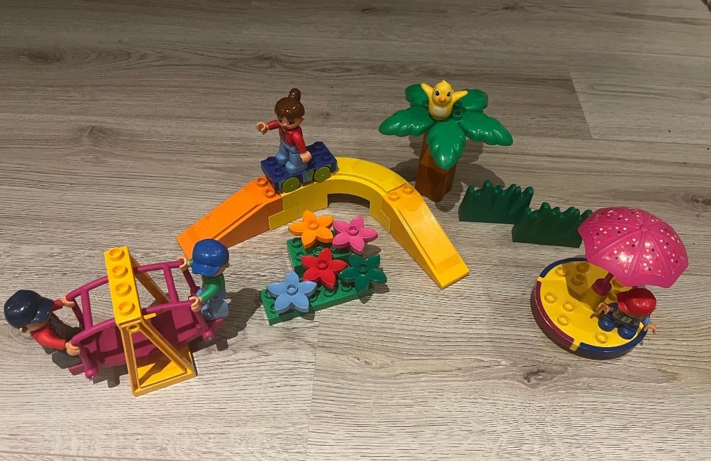 Duplo speeltuin en skateramp, Kinderen en Baby's, Speelgoed | Duplo en Lego, Ophalen, Gebruikt, Losse stenen, Duplo
