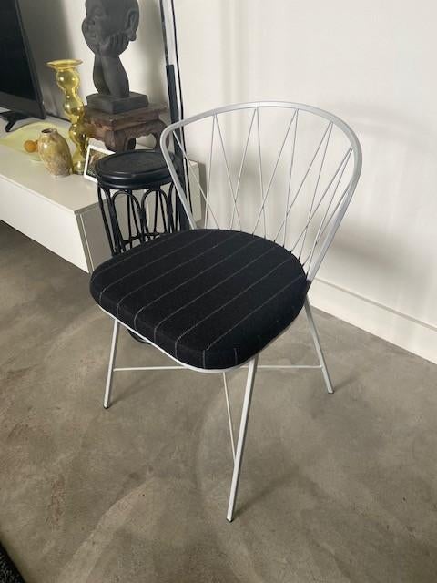 Vintage jaren '90, set van 4 unieke stoelen, Ophalen, Tijdloos design, Wit, Zo goed als nieuw