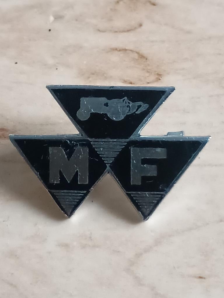 Massey Ferguson tractor vintage pin, Massey Ferguson, Geen, Geen, Transport