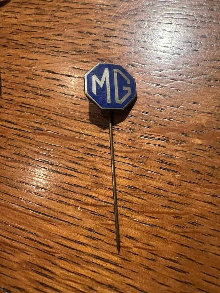 Vintage MG Pin Badge, Ophalen of Verzenden