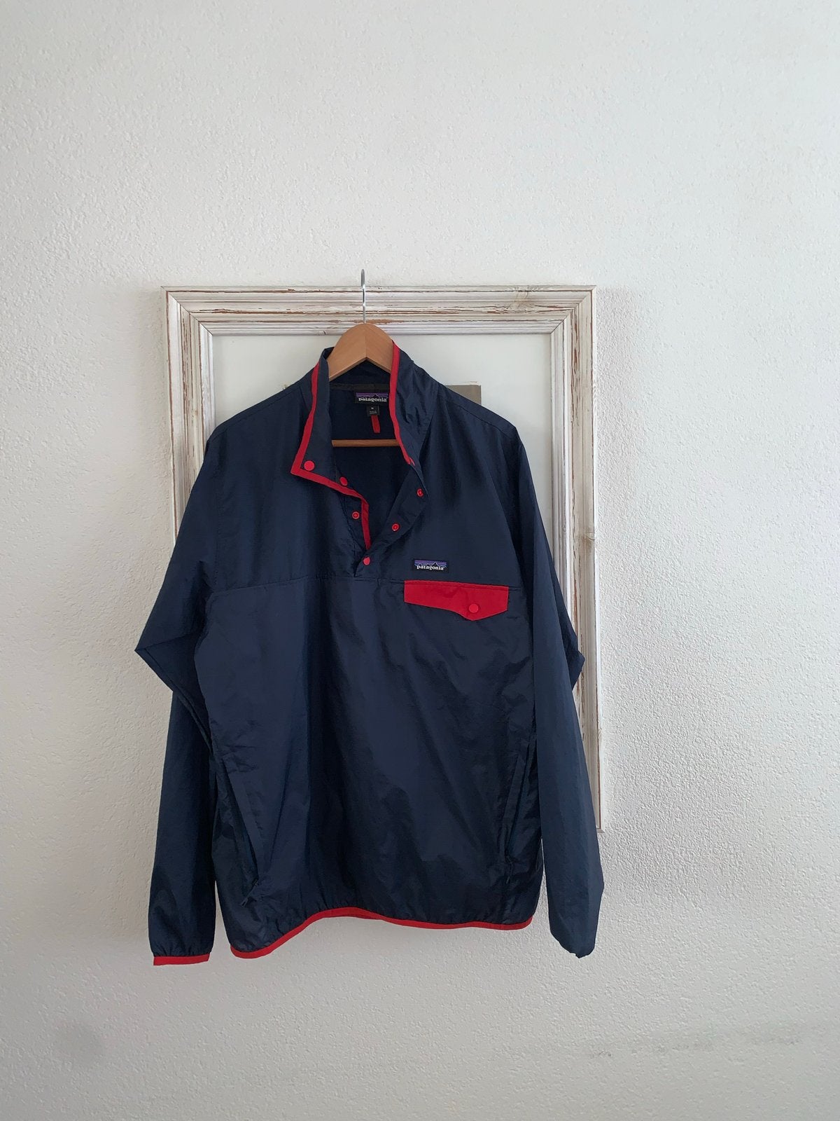 Patagonia Anorak Jas - Donkerblauw met Rode Details, Ophalen of Verzenden, Zo goed als nieuw, Maat 48/50 (M), Blauw