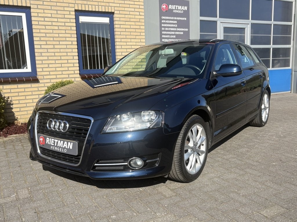 Audi A3 Sportback 1.2 TFSI Amb. PL.S. TREKHAAK-AIRCO-KETTING, Auto's, Audi, Automaat, Euro 5, Start-stop-systeem, Gebruikt