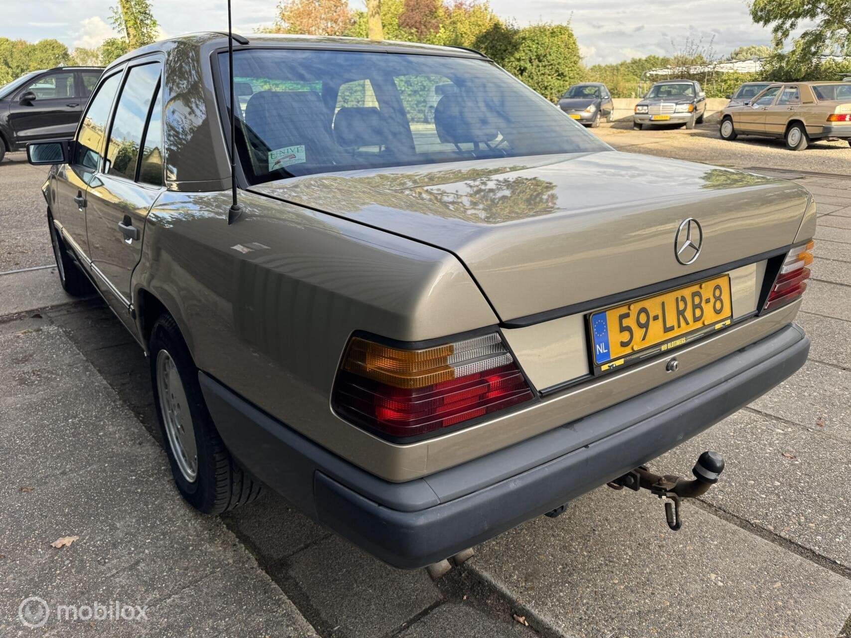 Mercedes-Benz W124 300 D AUT Belastingvrij, foto 6