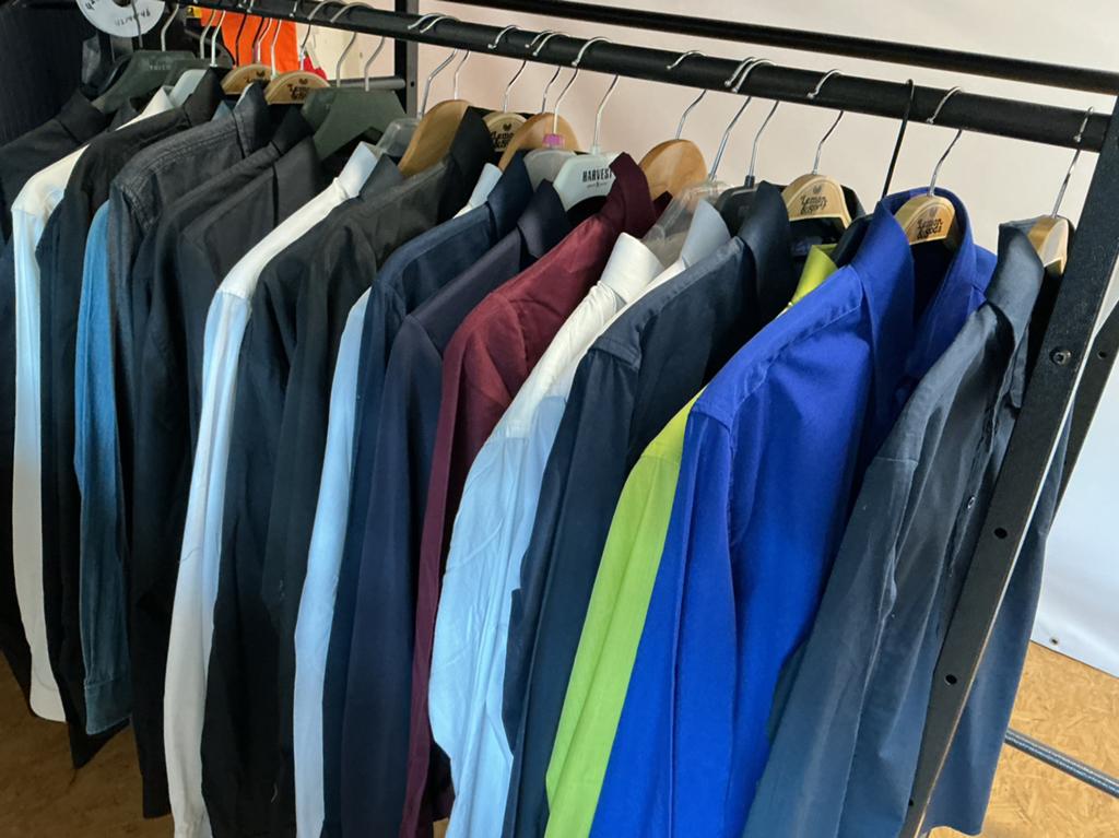 Opkoper gezocht Partij.  Overhemden, Ophalen of Verzenden, Nieuw, Overige kleuren
