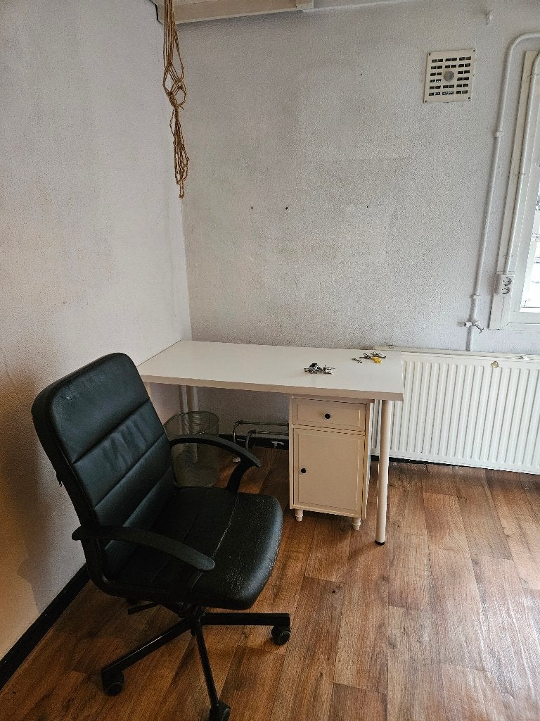 Bureau + stoel, Ophalen, Gebruikt