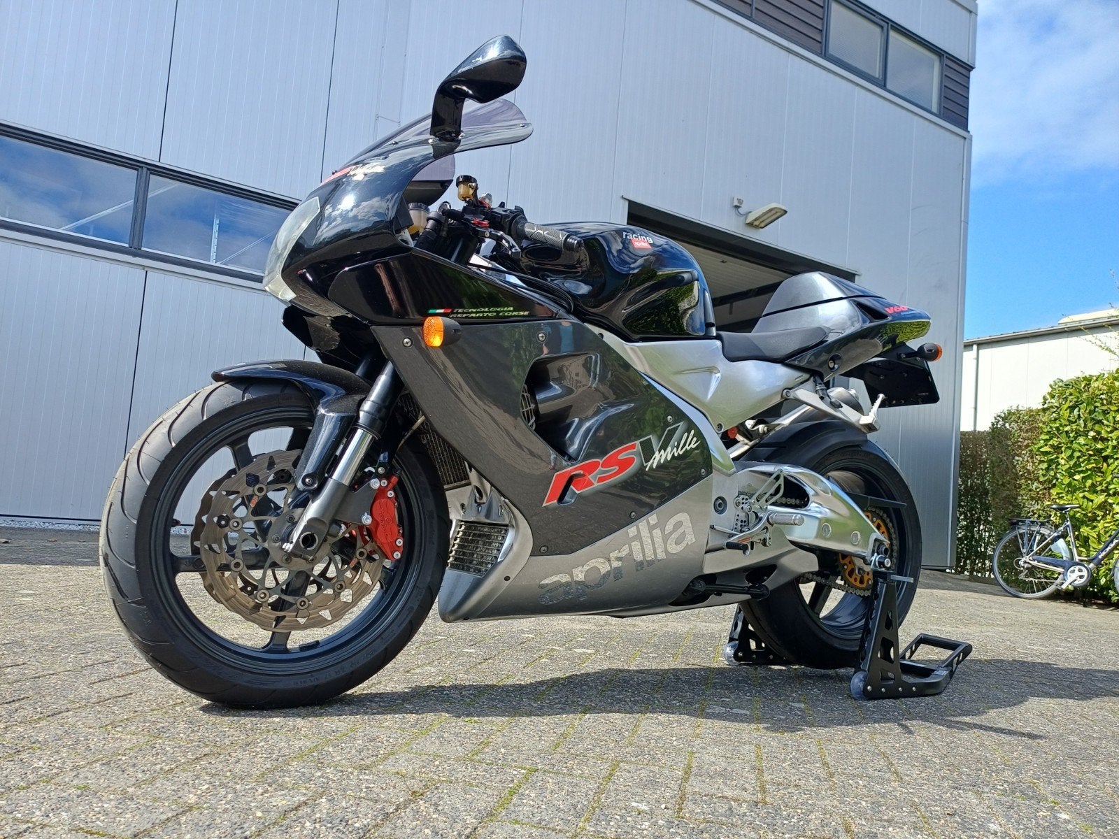 APRILIA RSV MILLE  (bj 1999), 2 cilinders, Motorrijbewijs A, Gebruikt, Super Sport