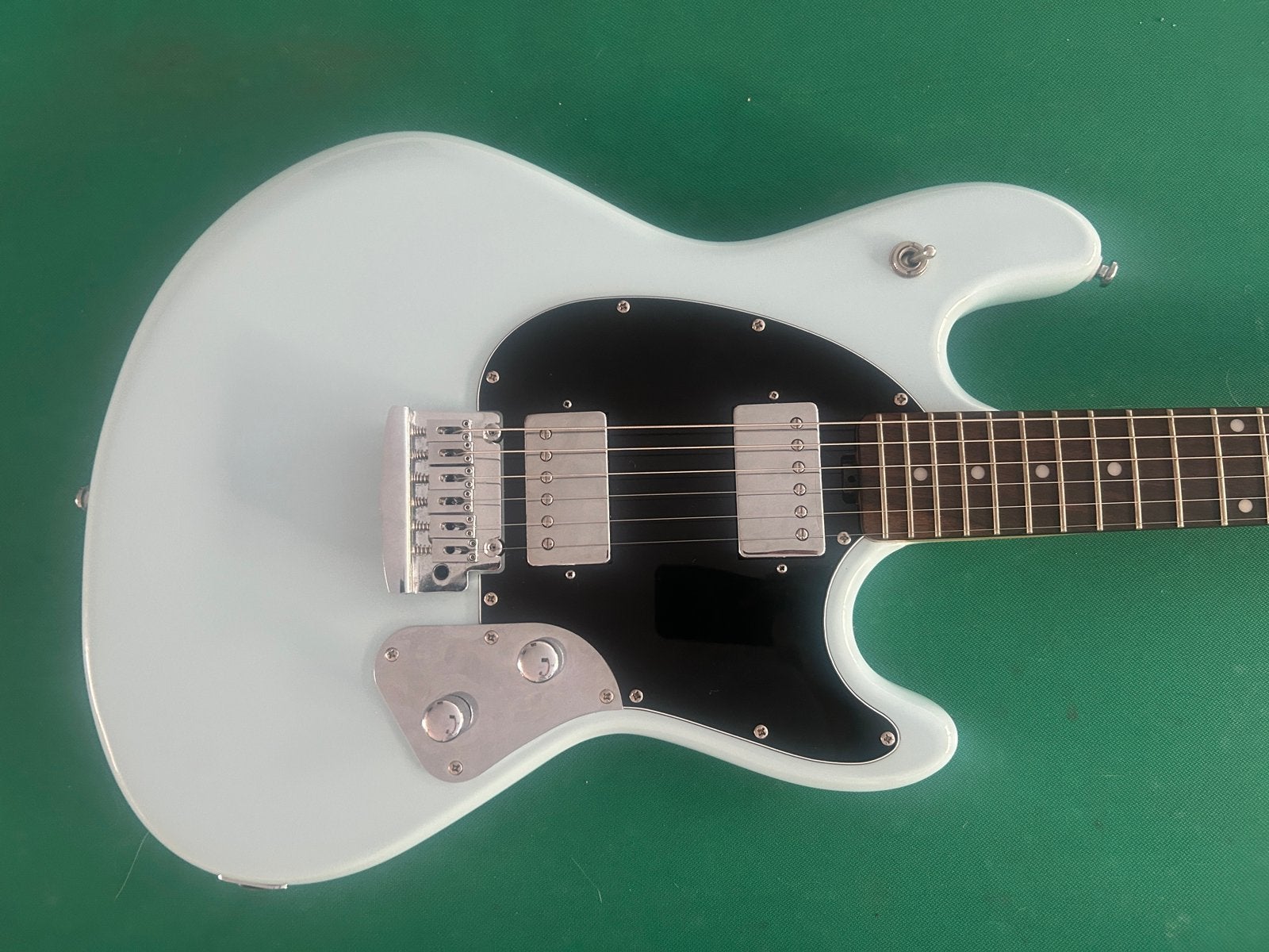 Sterling Singray SR30, Ophalen, Zo goed als nieuw, Elektrische gitaar