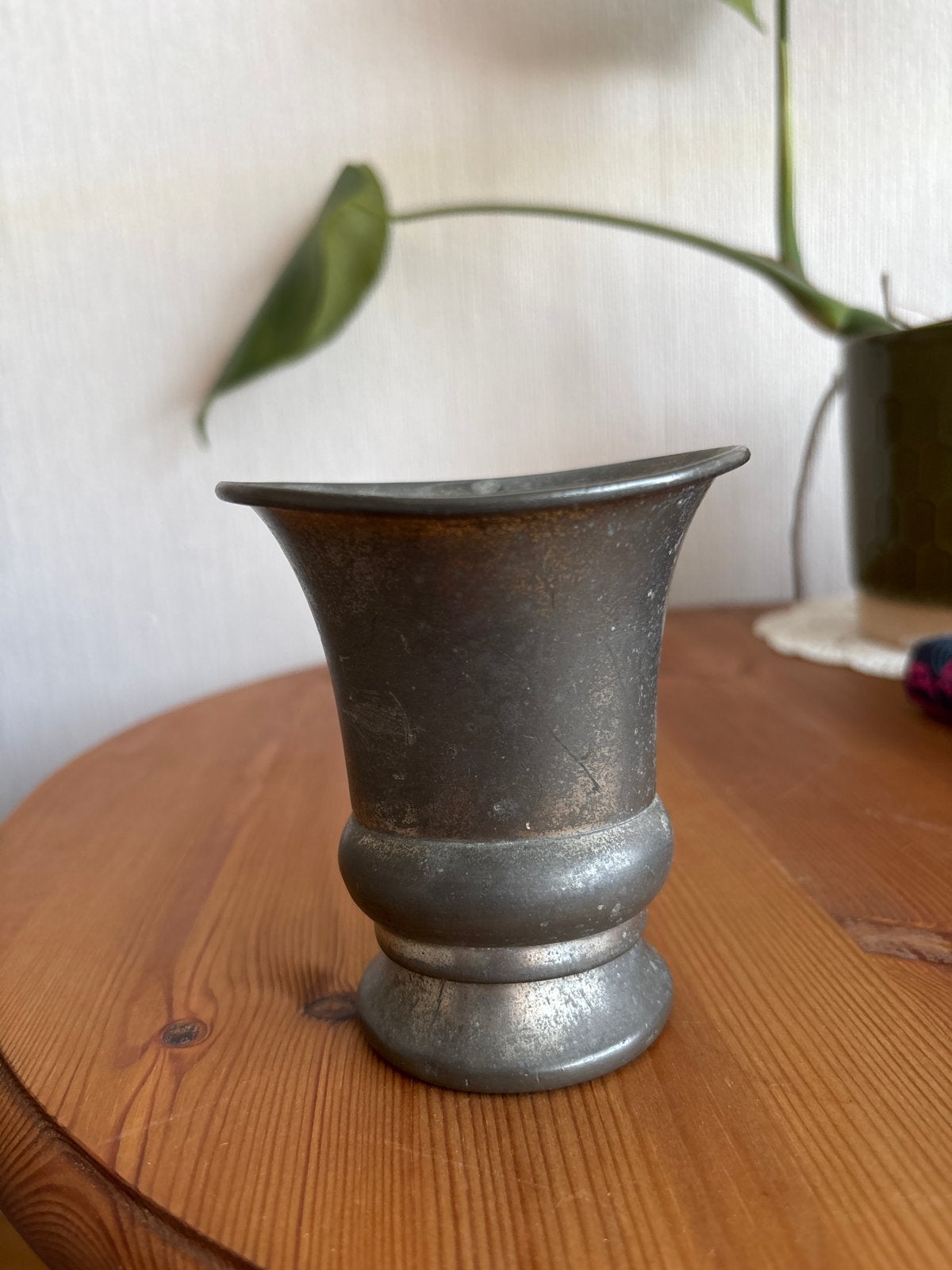 Vintage tinnen vaasje - RIO Zuiver Tin, Antiek en Kunst, Antiek | Tin, Ophalen
