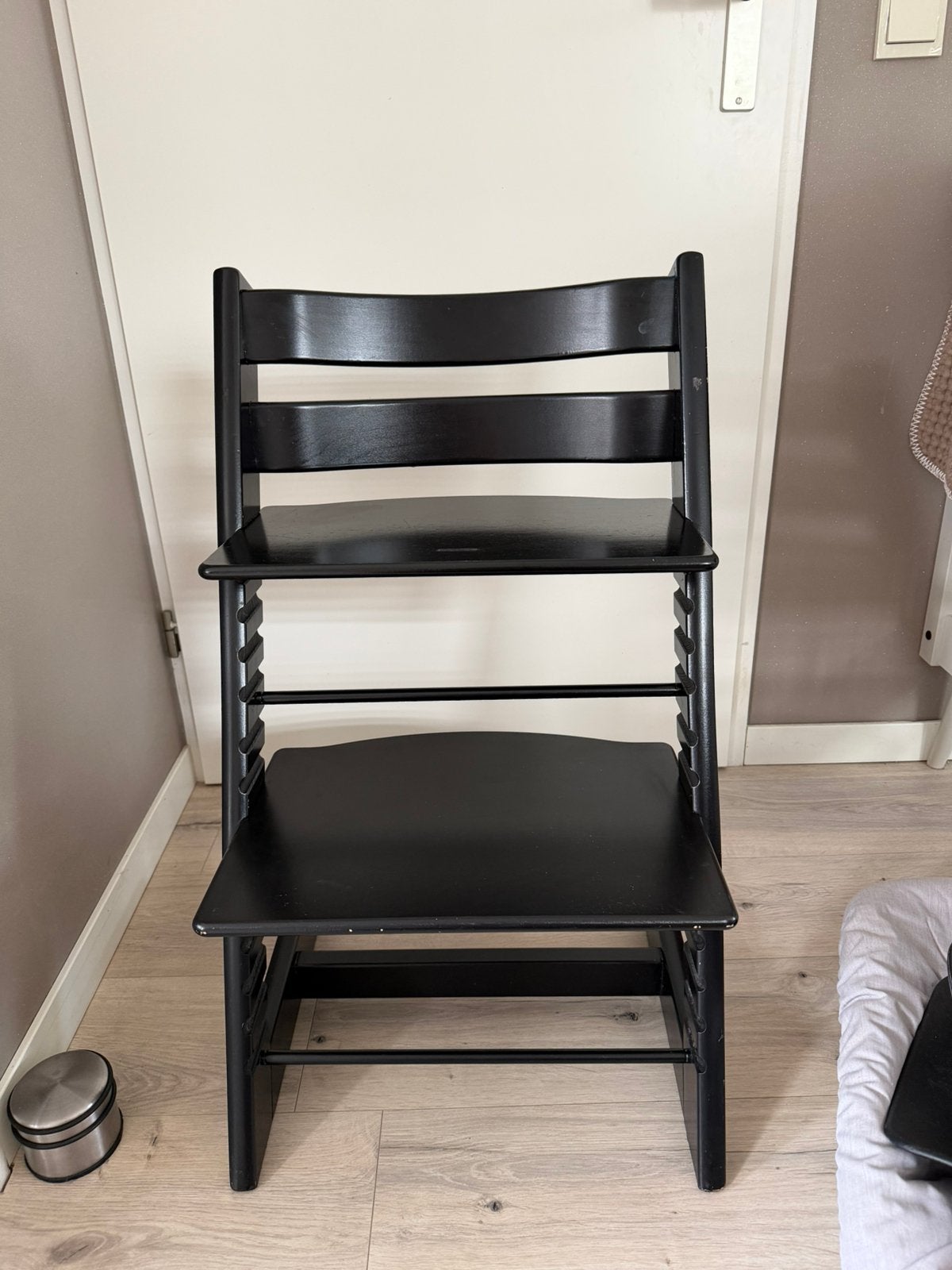 Stokke tripp trapp stoel origineel zwart, Kinderen en Baby's, Kinderstoelen, Ophalen, Gebruikt, Meegroeistoel